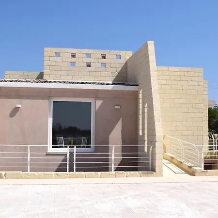 فندق مبيت وإفطار La Negli Orti Lizzanello